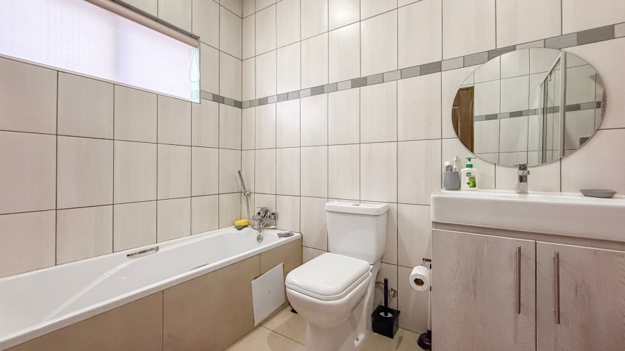 2 Bedroom Property for Sale in Leloko Lifestyle Estate North West